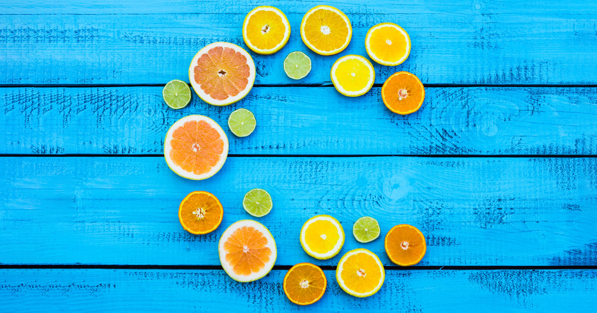 Vidste du, at C-vitamin hjælper med at holde din hud elastisk og dine knogler stærke? 